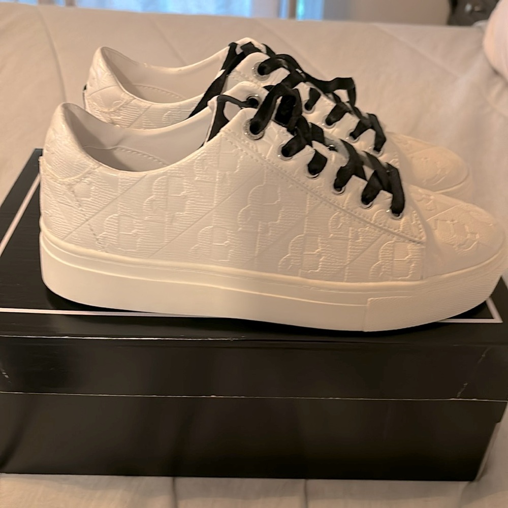 Brand new size 7 Karl Lagerfeld Paris Cate Diamond bright white tennis shoes